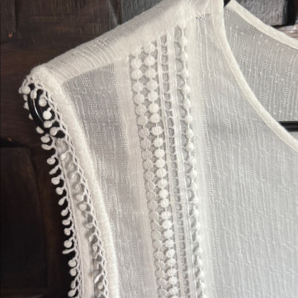 Esprit Off White Solid Paneled Top - image 5